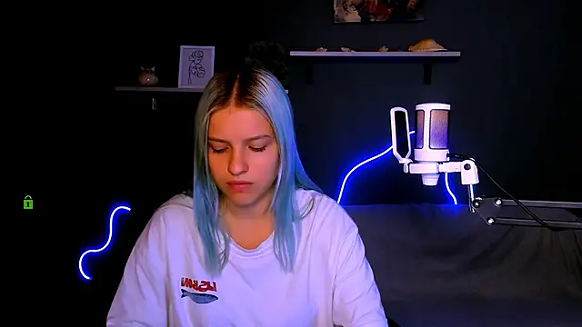 kaela spell  online show from 09/16/25, 05:19