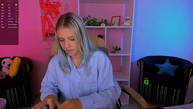 kaela spell  online show from 10/01/25, 09:15