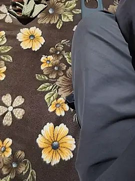 Snapshot of karandeep_Bhagat chatting on 04/14/26, 11:44 karandeep Bhagat online show from 04/14/26, 11:44