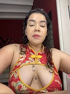 krisstenSantos online show from 11/14/25, 12:48