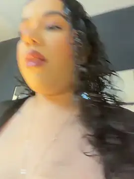 krisstenSantos online show from 02/04/26, 01:06