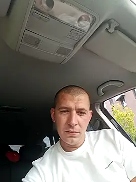 Snapshot of vasylAlarm chatting on 09/15/25, 01:11 vasylAlarm online show from 09/15/25, 01:11