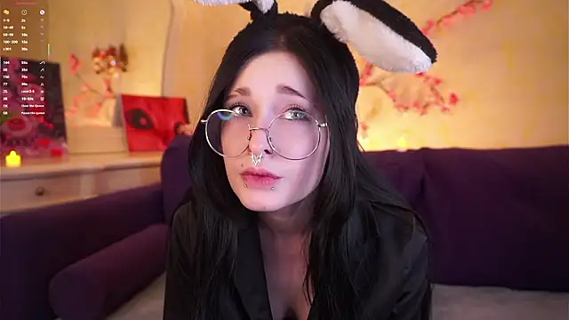 Snapshot of DarcyAspacio chatting on 03/18/26, 11:13 DarcyAspacio online show from 03/18/26, 11:13