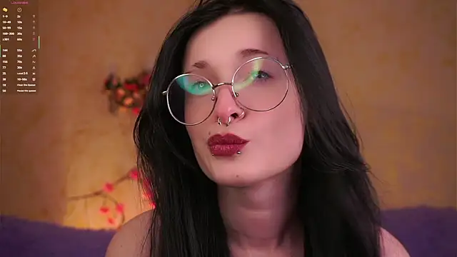 Snapshot of DarcyAspacio chatting on 04/06/26, 11:00 DarcyAspacio online show from 04/06/26, 11:00