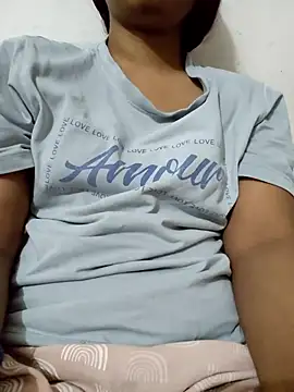 Snapshot of bharti_123321 chatting on 09/17/25, 07:32 bharti 123321 online show from 09/17/25, 07:32