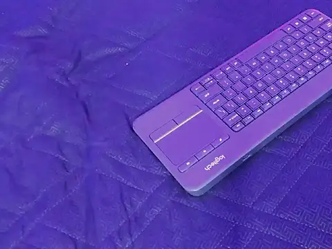 Daniwhatson online show from 10/16/25, 12:33