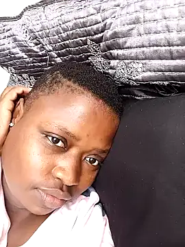 Snapshot of lady-zeei chatting on 10/03/25, 10:56 lady-zeei online show from 10/03/25, 10:56