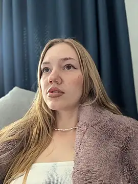 Snapshot of MilaMoone chatting on 08/01/26, 11:20 MilaMoone online show from 08/01/26, 11:20