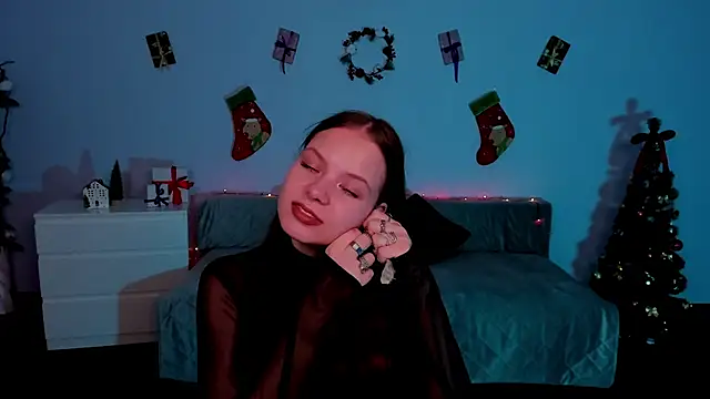 BetsyKiss online show from 12/18/25, 05:08