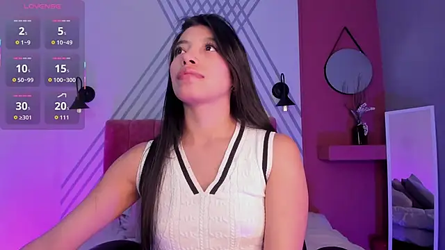 Snapshot of Tiffany_Low chatting on 10/12/25, 05:56 Tiffany Low online show from 10/12/25, 05:56