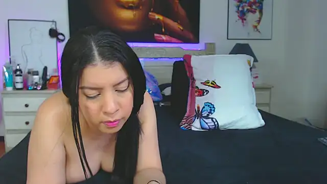 Snapshot of kati_jones77 chatting on 11/01/25, 08:16 kati jones77 online show from 11/01/25, 08:16