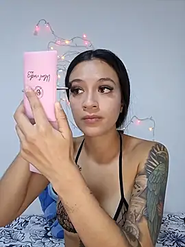 MiQeilaSweet online show from 02/25/26, 05:44