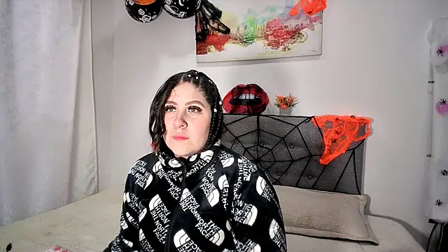 Luna sweet55 online show from 10/17/25, 11:02