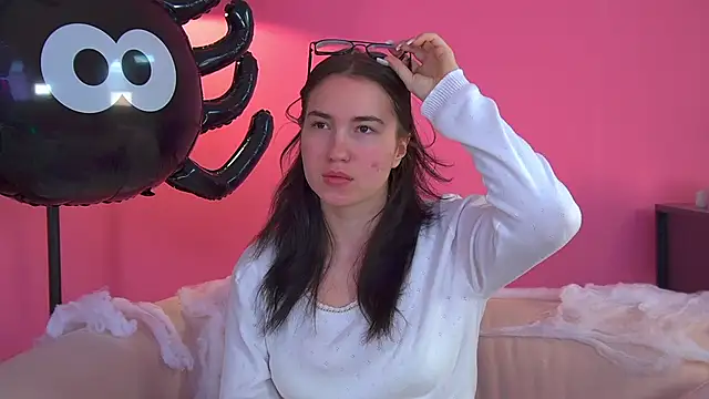 AnneAvery online show from 11/01/25, 06:26