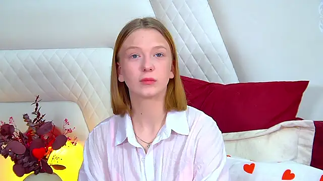 Snapshot of BeatriceBinoche chatting on 03/24/26, 06:29 BeatriceBinoche online show from 03/24/26, 06:29