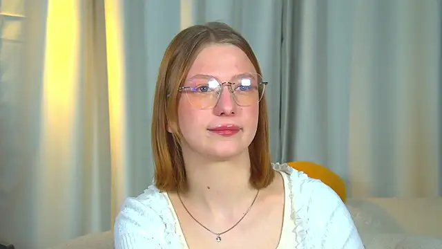 Snapshot of BeatriceBinoche chatting on 03/29/26, 06:24 BeatriceBinoche online show from 03/29/26, 06:24