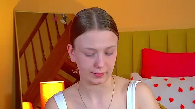 Snapshot of BeatriceBinoche chatting on 04/15/26, 07:32 BeatriceBinoche online show from 04/15/26, 07:32