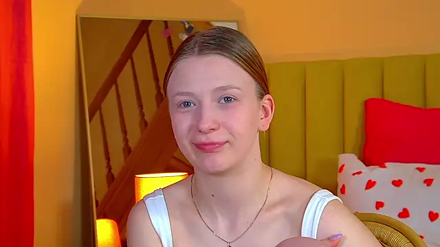 Snapshot of BeatriceBinoche chatting on 04/15/26, 07:58 BeatriceBinoche online show from 04/15/26, 07:58