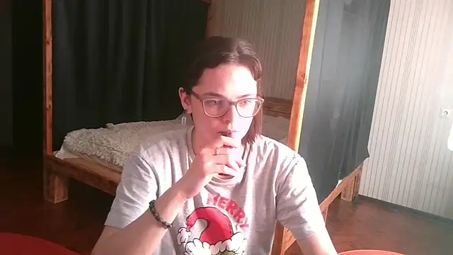 Snapshot of EthelsLover chatting on 03/02/26, 08:10 EthelsLover online show from 03/02/26, 08:10