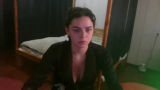 Snapshot of EthelsLover chatting on 04/15/26, 02:13 EthelsLover online show from 04/15/26, 02:13