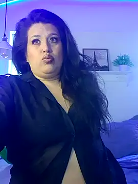 Snapshot of Andrea_secret_ chatting on 04/21/26, 02:01 Andrea secret online show from 04/21/26, 02:01