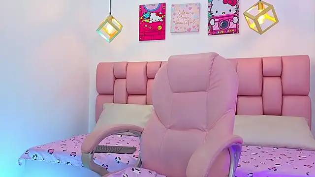 Snapshot of vagaro_ chatting on 04/10/26, 08:35 vagaro online show from 04/10/26, 08:35