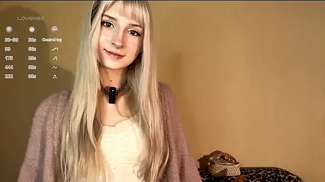 FridaAaberg online show from 11/09/25, 07:17