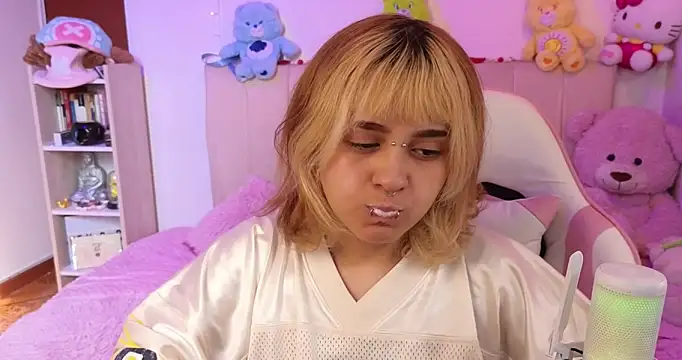 NekoWaifu online show from 03/03/26, 01:28