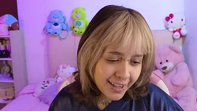 NekoWaifu online show from 04/06/26, 02:29