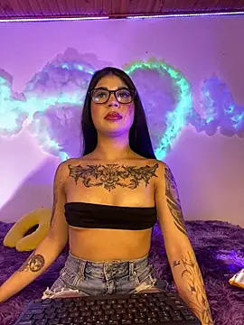 -Dannii- online show from 10/09/25, 09:57