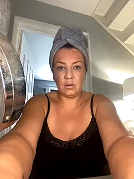 Snapshot of PoppyPrincessxox chatting on 09/22/25, 10:50 PoppyPrincessxox online show from 09/22/25, 10:50