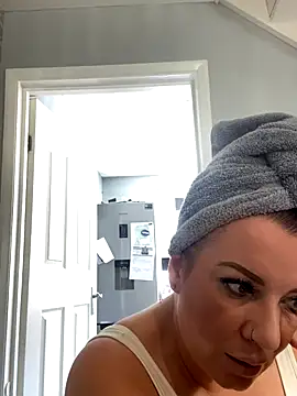 Snapshot of PoppyPrincessxox chatting on 10/09/25, 11:19 PoppyPrincessxox online show from 10/09/25, 11:19