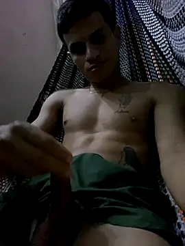 Snapshot of Alexander19Che chatting on 09/16/25, 02:01 Alexander19Che online show from 09/16/25, 02:01