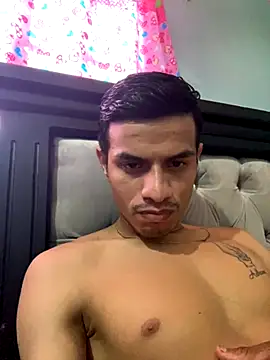 Snapshot of Alexander19Che chatting on 10/04/25, 09:02 Alexander19Che online show from 10/04/25, 09:02