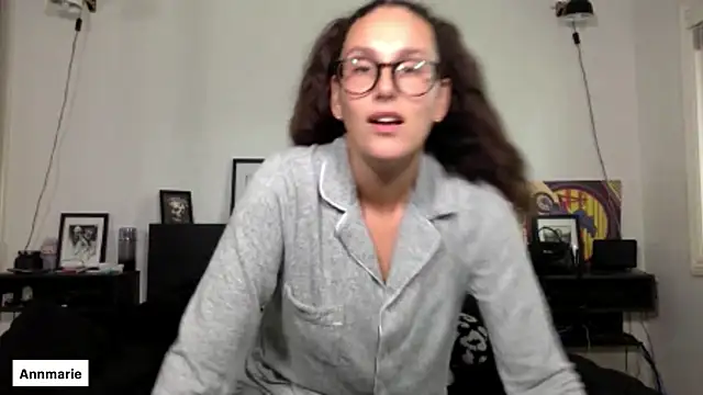 annmarieferrara online show from 09/26/25, 07:18