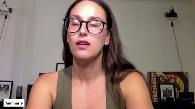 annmarieferrara online show from 10/11/25, 08:40