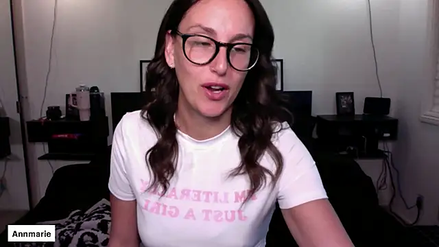 annmarieferrara online show from 10/24/25, 04:14