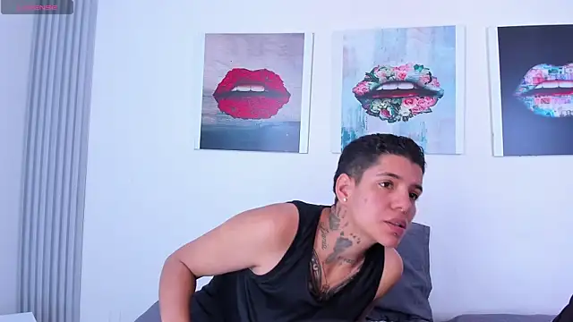 Girls inlove online show from 10/07/25, 11:29