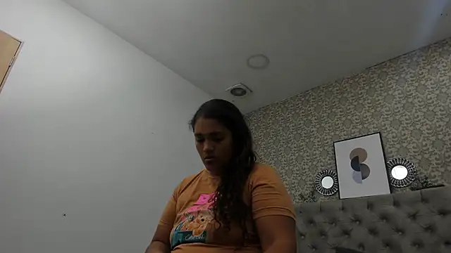 Hanna Marshall  online show from 10/28/25, 11:25