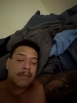 maicon9339 online show from 11/09/25, 04:44