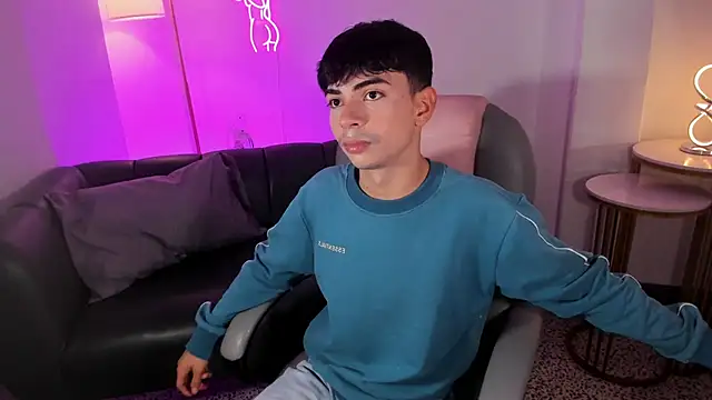 Snapshot of Peter_chase chatting on 11/27/25, 05:59 Peter chase online show from 11/27/25, 05:59