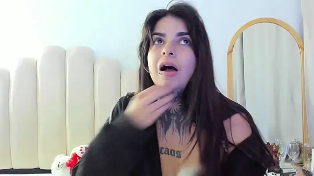 amelie  grace online show from 09/28/25, 10:20