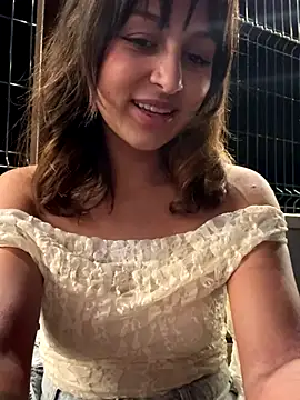 MaiaRouge online show from 10/14/25, 08:31