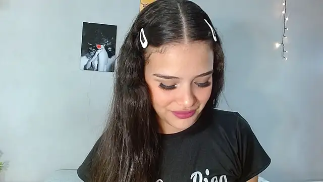 nicole mayer01 online show from 10/17/25, 11:24