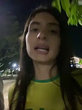 Snapshot of JUIHTE chatting on 10/30/25, 01:18 JUIHTE online show from 10/30/25, 01:18