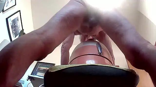 Snapshot of Nataku10 chatting on 01/08/26, 12:13 Nataku10 online show from 01/08/26, 12:13