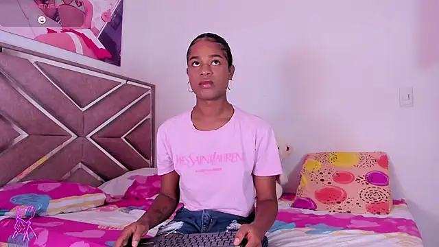 Snapshot of Cristal_Deep_ass chatting on 03/08/26, 08:45 Cristal Deep ass online show from 03/08/26, 08:45