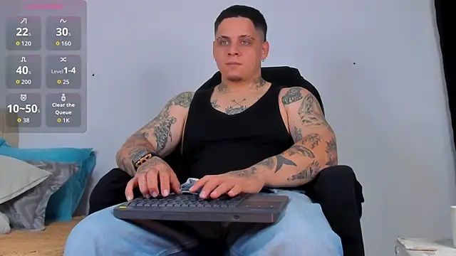 denis munera online show from 09/29/25, 12:32