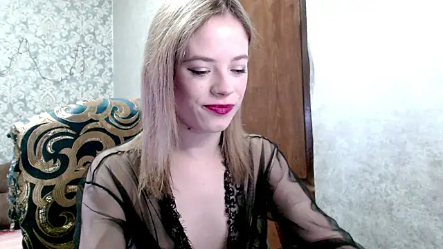 Snapshot of Kate__Loves chatting on 02/04/26, 08:25 Kate Loves online show from 02/04/26, 08:25