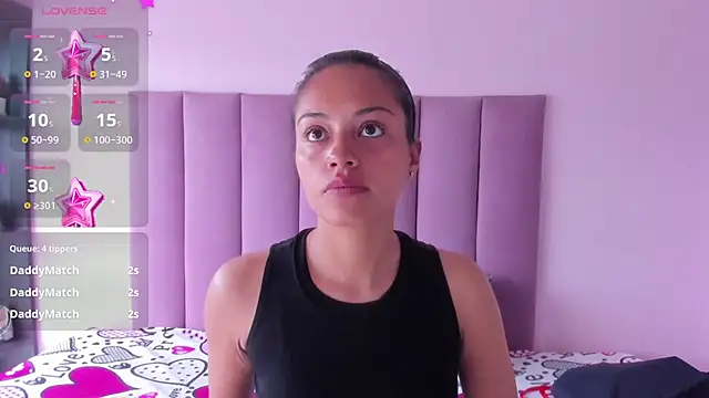 HoollyHendrix online show from 09/29/25, 07:40